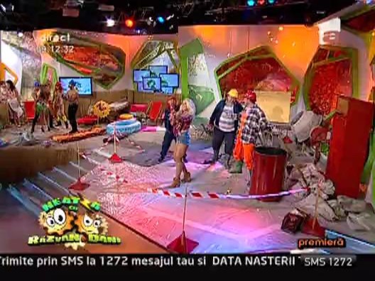 Roxana Nemes - Smile