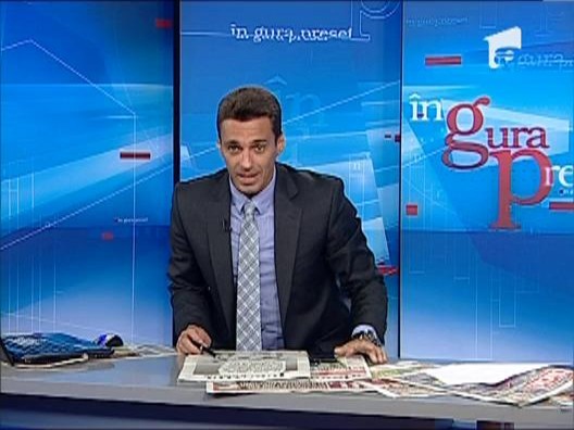 Mircea Badea: "Cei care scriu la reviste de chiloti ar face coada doar sa ii suga tocul Mihaelei Radulescu"