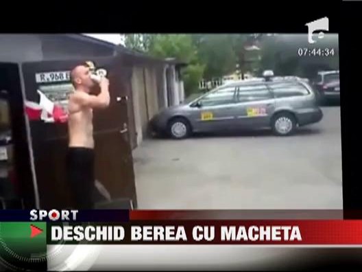 Suporterii polonezi deschid berea cu maceta
