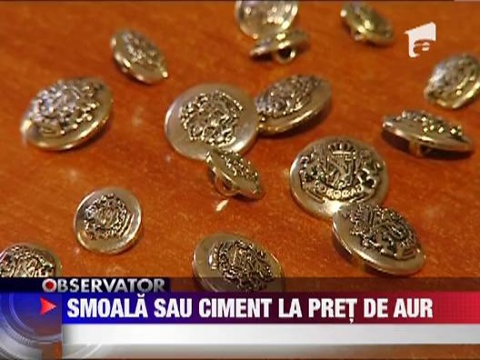 Bijuterii false din smoala sau ciment, la pret de aur | Observator News