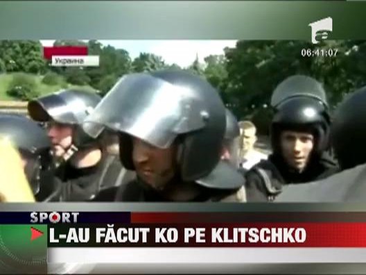 Vitali Klitschko a fost facut KO la un miting desfasurat la Kiev!