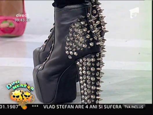 Annes, cu tocuri "criminale" la DimiNeatza!