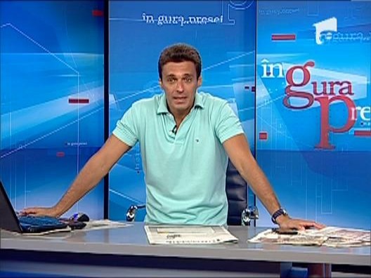 Mircea Badea: &ldquo;Basescu, obligat, poate realizeaza ca e presedintele nimani si se cara&rdquo;