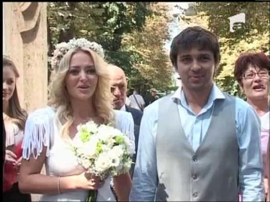 Delia a fost superba la cununia civila! Iata ce a purtat jurata X Factor!