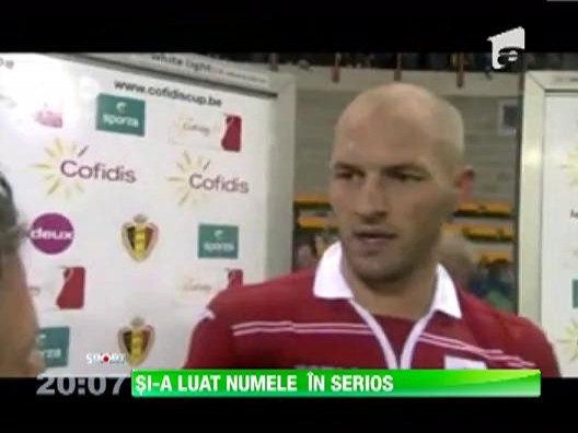 Un reporter a fost la un pas sa fie batut de Van Damme, fundasul lui Standard Liege