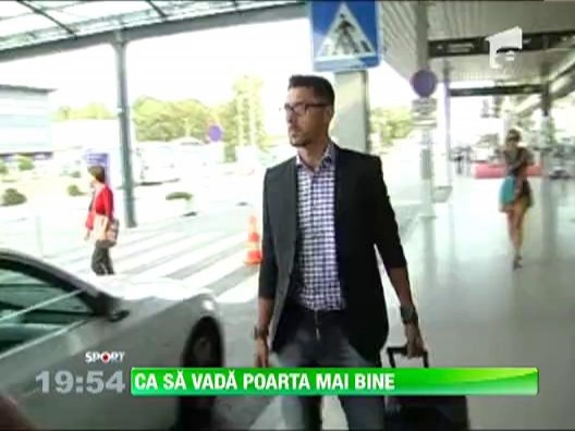 Mutu si-a pus ochelari