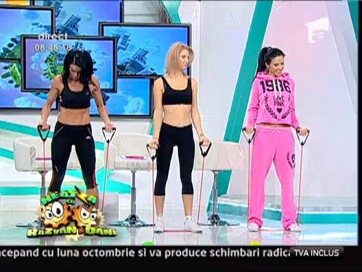 Exercitii fizice cu mamici sexy