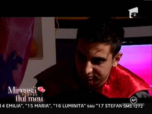 Florin si Cristina au pus in scena povestea "Rendez-vous intre o fantoma si un vampir"