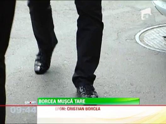 Spartanul Borcea matura pe jos cu Ionut Negoita