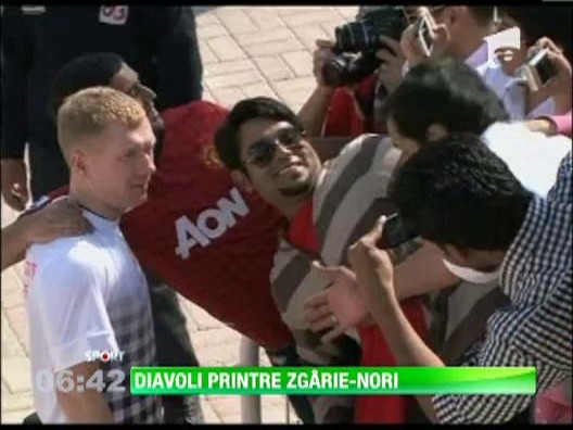 Manchester United, intampinati de 200 de fani la Doha