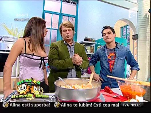 Pui catifelat cu evantai din parmezan