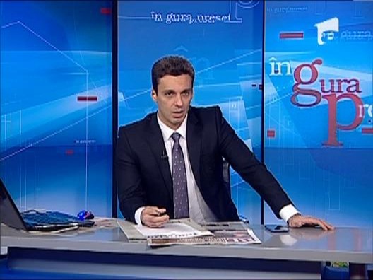 Mircea Badea: "Elena Udrea cand merge pe tocuri, zici ca vine cu ciutura de la fantana"