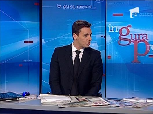 Consilierul prezidential al lui Traian Basescu si-a schimbat numele pe Facebook in Iulian "Schengen" Chifu