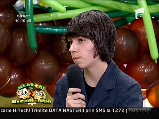 Cosmin Agache canta 5 ore pe zi beatbox!