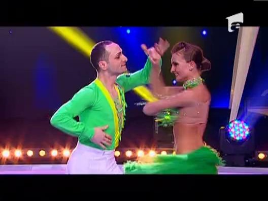 Trei "stelutze" aurii pentru salsa love - Tatiana + Adrian