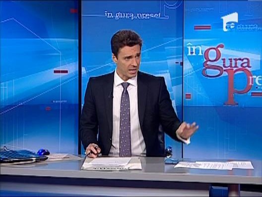 Mircea Badea: "Crin Antonescu ar trebui sa fie intransigent si atunci cand PDL-istii sunt invitati in PNL"