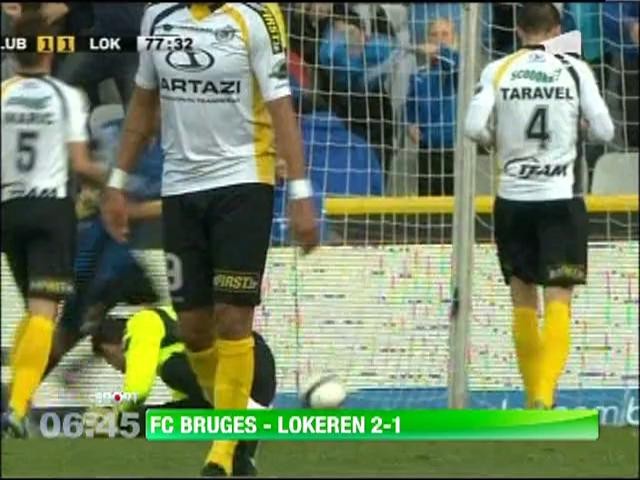 La un pas de o noua tragedie! Portarul lui Lokeren s-a ciocnit de bara si a lesinat pe teren