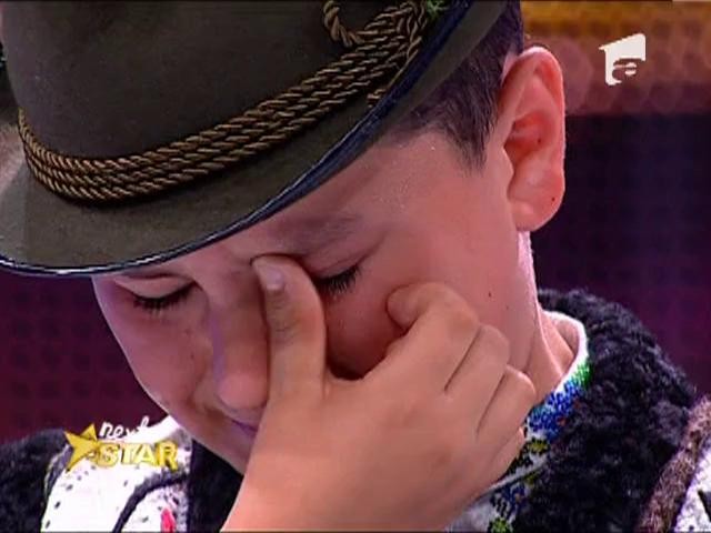 Emanuel Baiceanu canta pentru mama lui