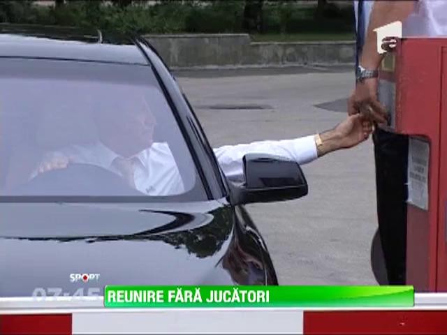 Rapidul se reuneste fara jucatori