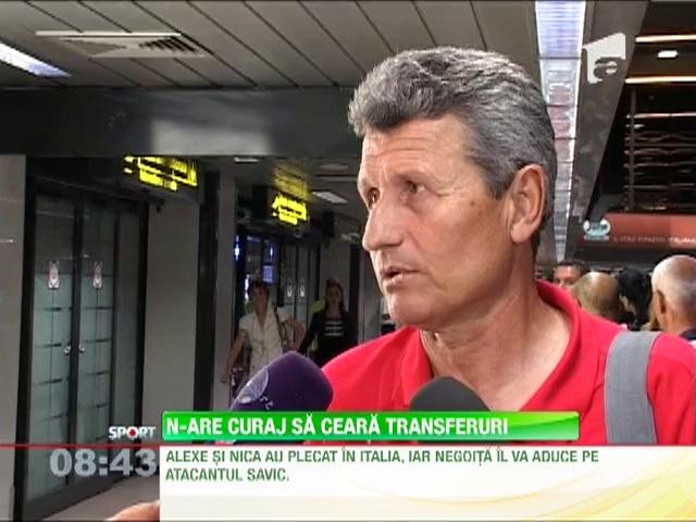 Gigi Multescu n-are curaj sa ceara transferuri