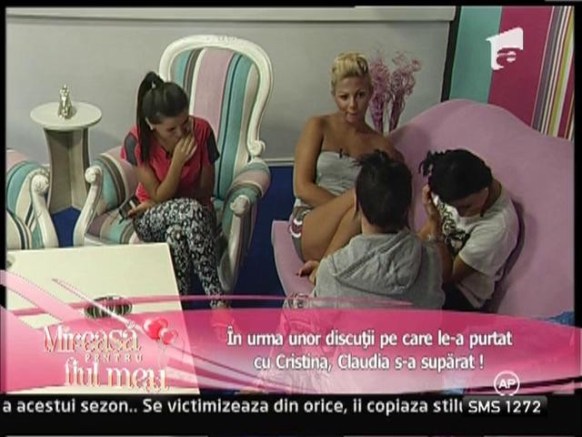 In urma unor discutii pe care le-a purtat cu Cristina, Claudia s-a suparat