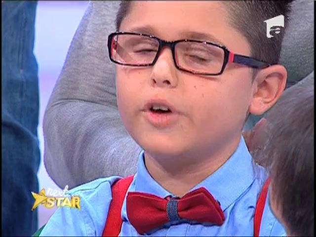 Alex Pirvu nu vede, dar are cont pe Facebook!