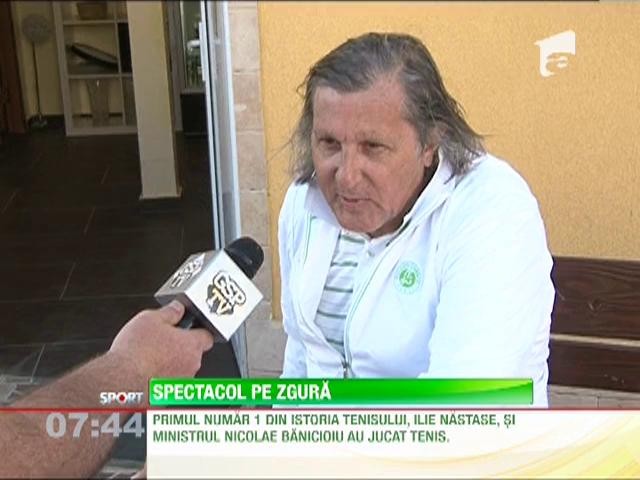 Ilie Nastase si ministrul Banicioiu au jucat o partida demonstrativa de tenis