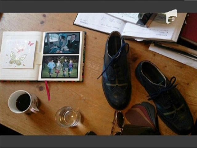 Imagini inedite cu G&acirc;dea, Badea şi Ursu, de la cabina de probă, &icirc;nainte să &icirc;mbrace kilt-ul