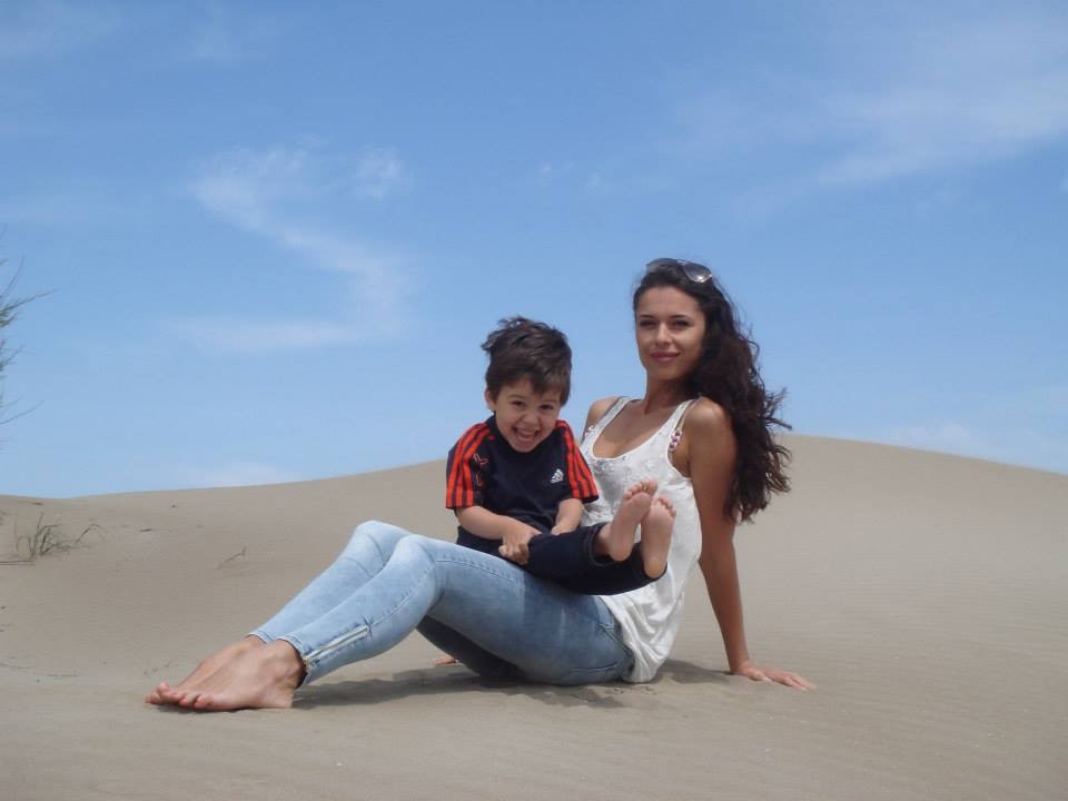 Andreea T&icirc;ra este "Cea mai sexy mamică din Rom&acirc;nia"