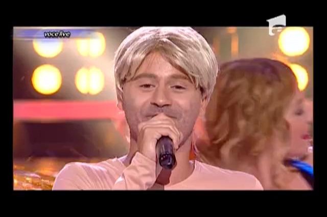 Matteo se transformă în Carrapicho - "Tic, tic tac"