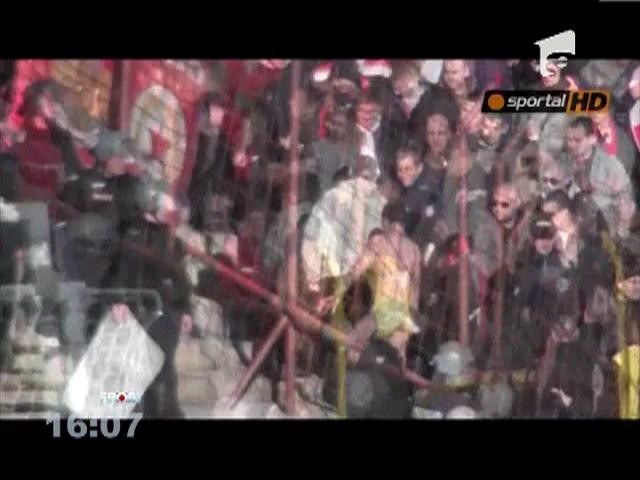 Fanii lui ŢSKA Sofia au prins &icirc;n peluză, un ultras, al rivalei Levski