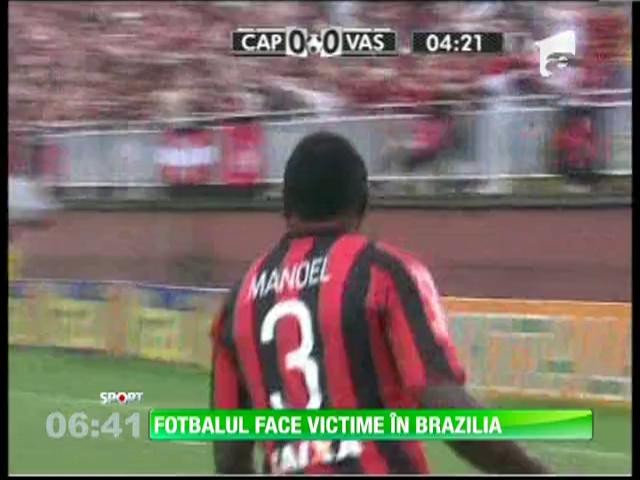 La ei se dispută Campionatul Mondial! Bătaie ca &icirc;n filme la un meci din Brazilia