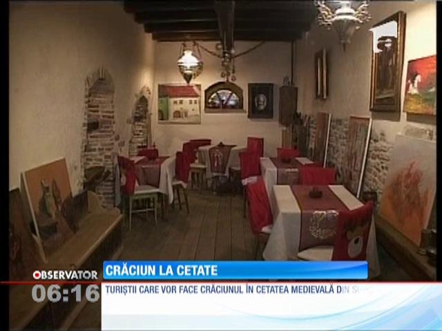 Cetatea Sighişoarei se pregăteşte pentru sărbătorile de iarnă