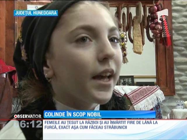 Au mers la colindat ca să-i ajute pe copiii sărmani