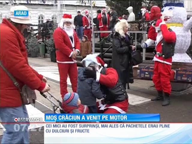 Moş Crăciun a venit pe motor la Arad