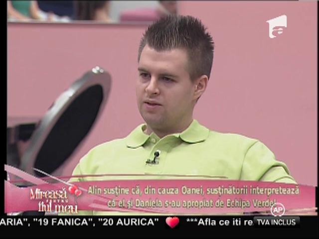 Timp de o oră Alin şi Viorel au fost DJ pentru postul de radio "Mireasă pentru fiul meu"