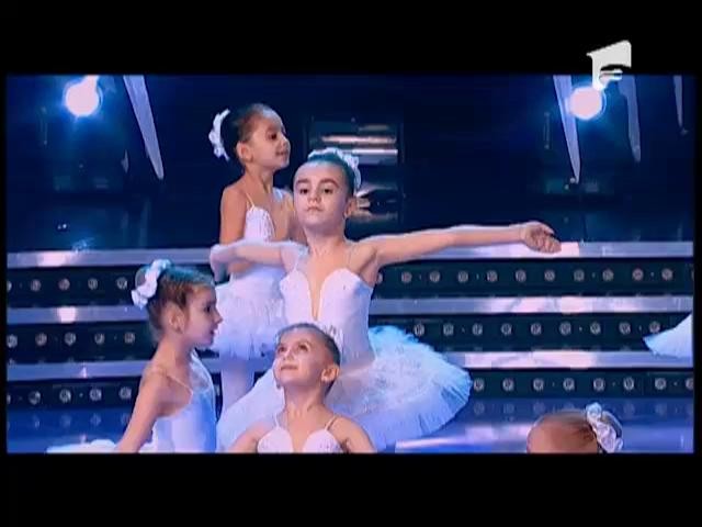 Dans: Trupa Little Swans pe scena "România Dansează"