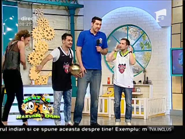 Echipa de la Neatza, aruncări la coşul de baschet
