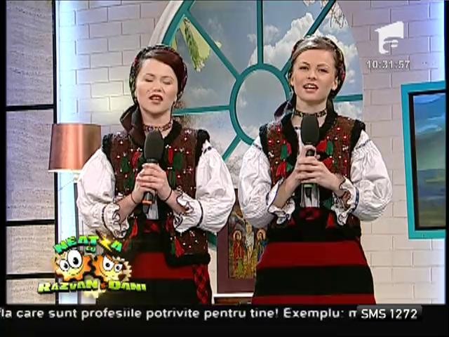 Suzana & Daciana Vlad - "Pl&acirc;nge maica lui Christos"