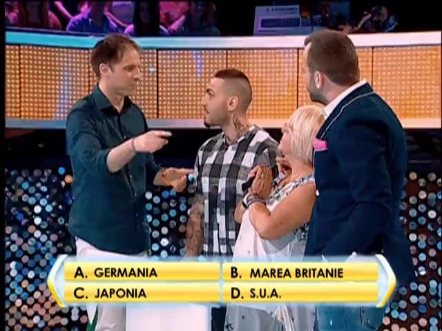 Rândul 3: În ce țară s-a format trupa Maroon 5?