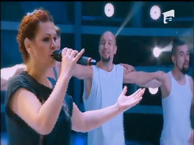 Culise: Maria Buză se pregăteşte să devină Anna Vissi