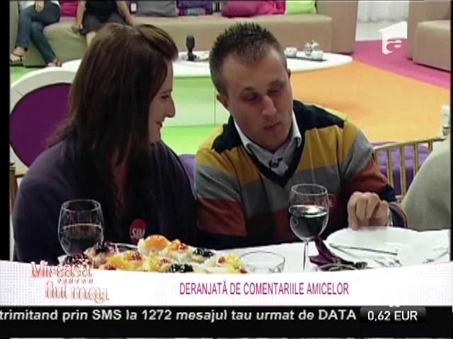 Simona, deranjată că prietenele ei o vorbesc pe ascuns!