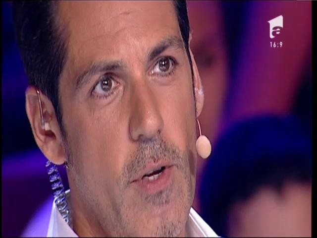 Jurizare - Răzvan Floroiu se califică &icirc;n următoarea etapă X Factor