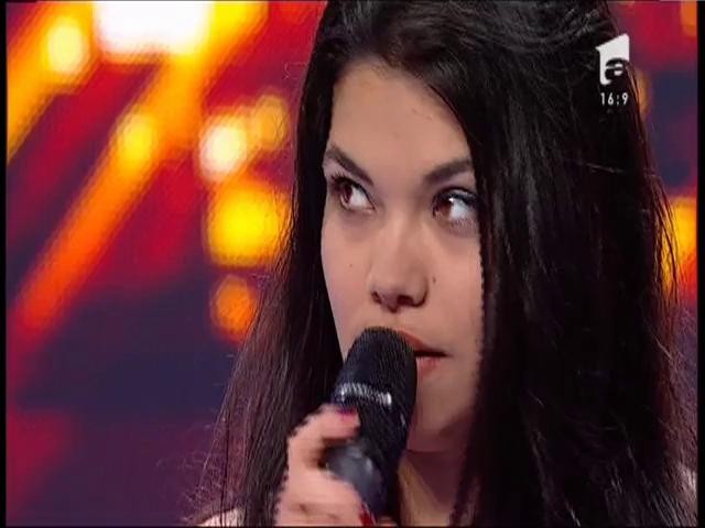 Prezentare - Alina Stoleriu, plină de încredere pe scena X Factor