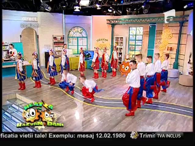 Moloda Nadia, dans tradițional ucrainean