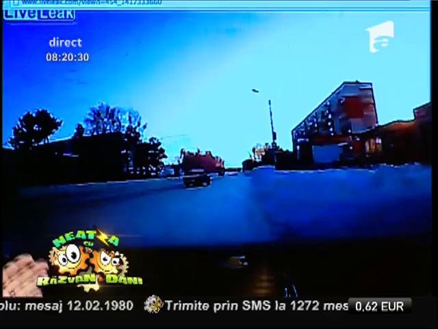 Smiley news: Ruşii nu opresc maşina nici c&acirc;nd sunt implicaţi &icirc;n accidente