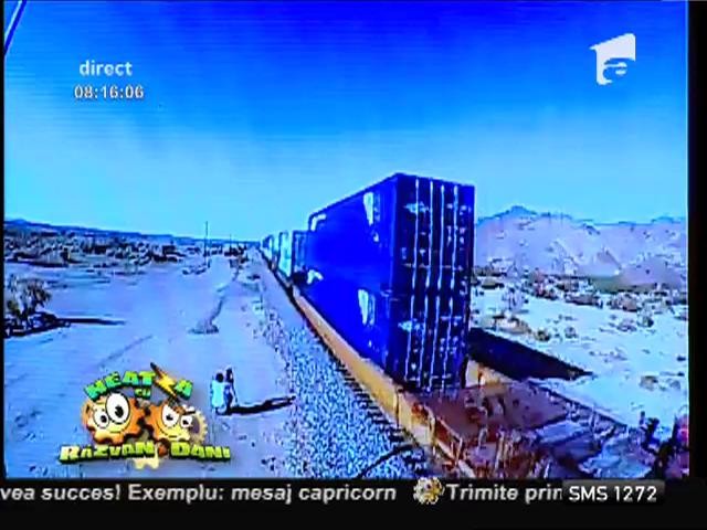 Smiley news: O nouă metodă de a urca măgarul pe autobuz