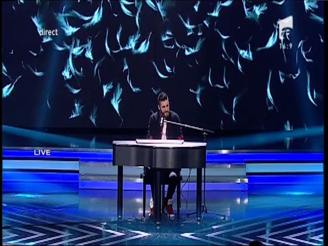 Duel: Queen - Love of my life. Vezi aici cum cântă Alessio Paddeu, la X Factor!