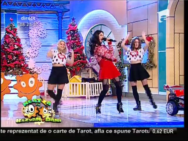 Jasmine Saraj - &rdquo;Santa Baby&rdquo;