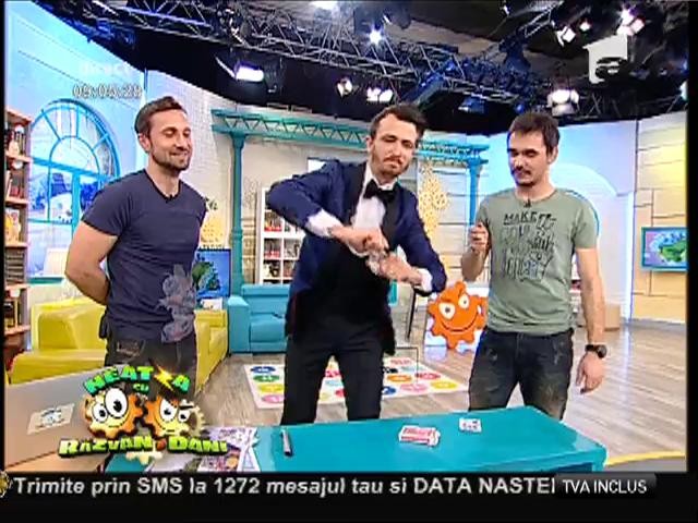 Magicianul Verdini, trucuri de magie și z&acirc;mbete